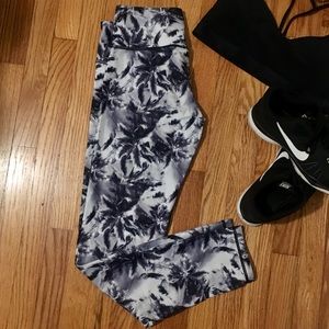 Noli leggings - monochrome palm trees - M